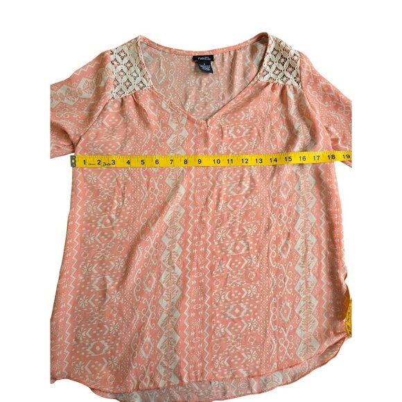 Rue21 Boho Coral & Cream Bell Sleeve Top W/Lace Accents & Aztec Print - Picture 5 of 5